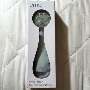 CLOSET CLEAR-OUT! pmd.|clean Smart Facial Cleansing Device